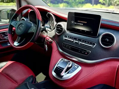 Mercedes-Benz V-Class 2020, 59000 км, за 28911.49 USD - фото 8