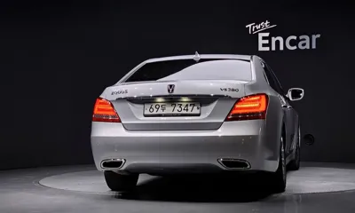Hyundai Equus 2015, 96679 км, за 7676.3 USD