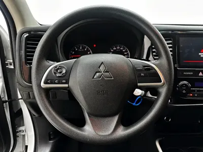 Mitsubishi Outlander 2023, 44000 км, за 14460.8 USD - фото 11