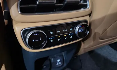 Genesis GV80 2021, 62221 км, за 30720.76 USD - фото 19