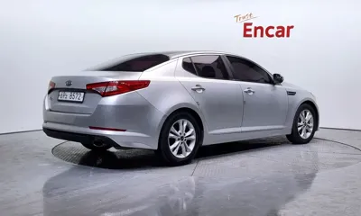 Kia K5 2011, 196604 км, за 3112.58 USD