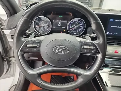 Hyundai Grandeur 2020, 218109 км, за 8008.4 USD - фото 9