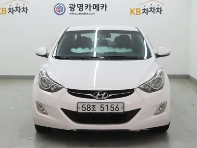 Hyundai Avante · 2012 год