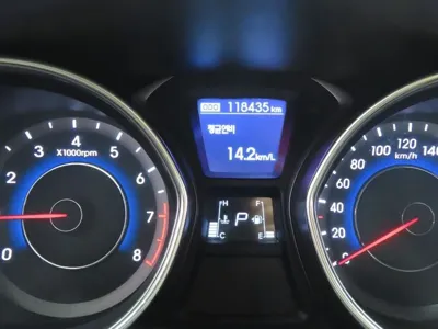 Hyundai Avante 2012, 118414 км, за 3055.32 USD - фото 8