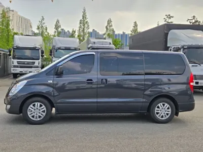 Hyundai Starex 2016, 181063 км, за 4493.06 USD