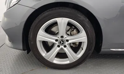 Mercedes-Benz E-Class 2018, 67993 км, за 14410.37 USD