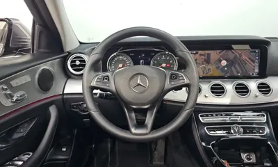 Mercedes-Benz E-Class 2018, 67993 км, за 14410.37 USD - фото 13