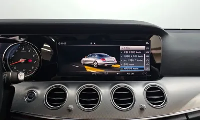 Mercedes-Benz E-Class 2018, 67993 км, за 14410.37 USD - фото 16