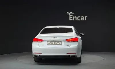 Hyundai Genesis 2016, 61721 км, за 10401.09 USD