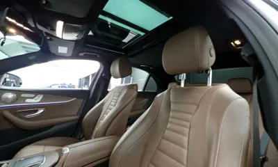 Mercedes-Benz E-Class 2022, 57418 км, за 27898.12 USD - фото 19