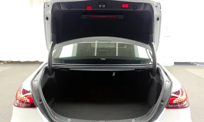 Mercedes-Benz E-Class 2022, 57418 км, за 27898.12 USD - фото 20