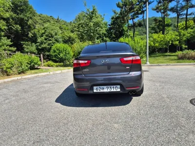 Kia Pride 2014, 128769 км, за 2356.57 USD