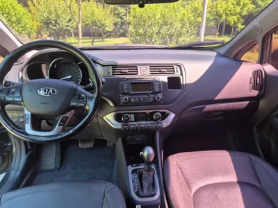 Kia Pride 2014, 128769 км, за 2356.57 USD - фото 17
