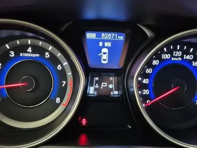 Hyundai Avante 2013, 82865 км, за 3610.35 USD - фото 6