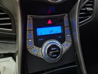Hyundai Avante 2013, 82865 км, за 3610.35 USD - фото 16