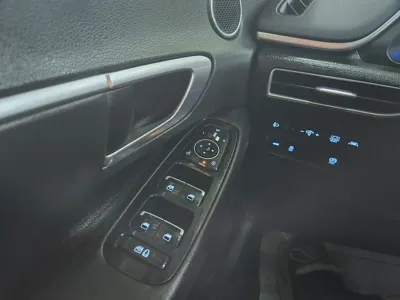 Hyundai Sonata 2022, 83249 км, за 12245.02 USD - фото 9