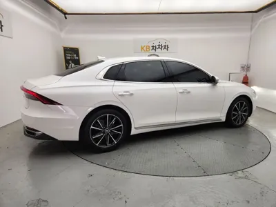 Hyundai Grandeur 2022, 60262 км, за 17186.69 USD