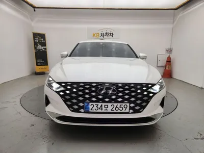 Hyundai Grandeur 2022, 60262 км, за 17186.69 USD