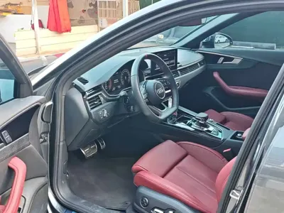Audi A4L 2025, 8300 км, за 22895.57 USD