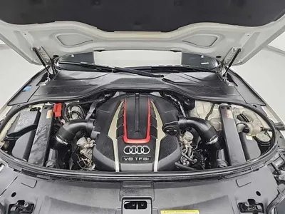 Audi S8 2013, 154577 км, за 11644.56 USD