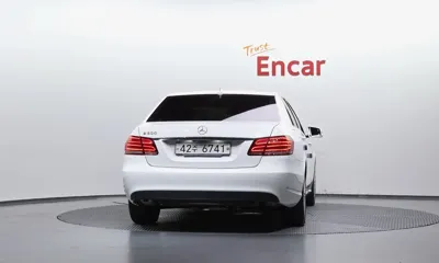 Mercedes-Benz E-Class 2015, 147562 км, за 5659.65 USD