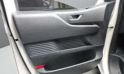 Hyundai Staria 2025, 22343 км, за 19495.86 USD - фото 24