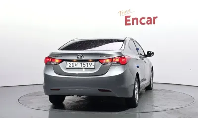 Hyundai Avante 2011, 90615 км, за 2494.42 USD