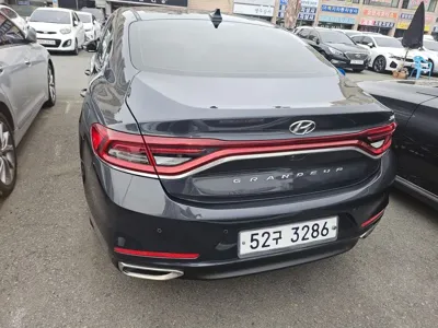Hyundai Grandeur 2019, 160000 км, за 8473.46 USD