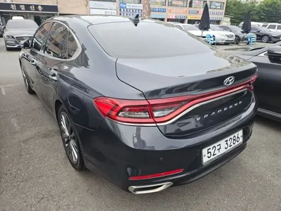 Hyundai Grandeur 2019, 160000 км, за 8473.46 USD