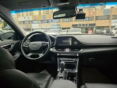 Hyundai Grandeur 2019, 160000 км, за 8473.46 USD - фото 16
