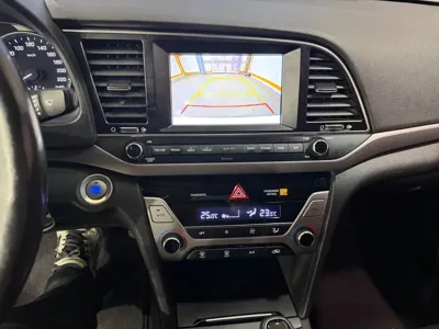 Hyundai Avante 2017, 111127 км, за 5776.55 USD - фото 15