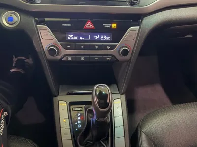 Hyundai Avante 2017, 111127 км, за 5776.55 USD - фото 16