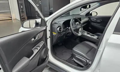 Hyundai Kona 2020, 108989 км, за 9706.85 USD - фото 10