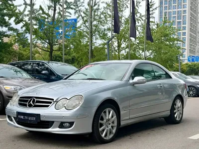 Mercedes-Benz CLK-Class 2007, 143000 км, за 4384.85 USD