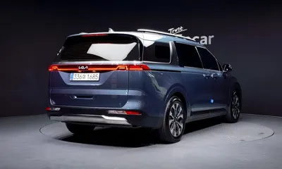 Kia Canival 2023, 85514 км, за 17034.99 USD