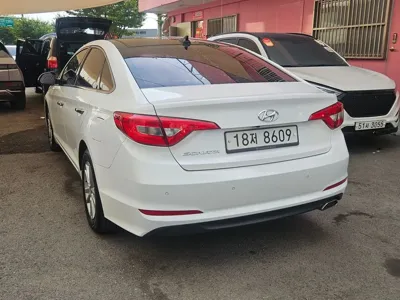 Hyundai Sonata 2015, 136859 км, за 5801.12 USD