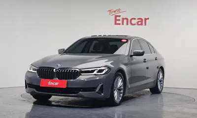 BMW 5-Series · 2021 год