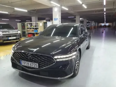 Genesis G90 · 2023 год