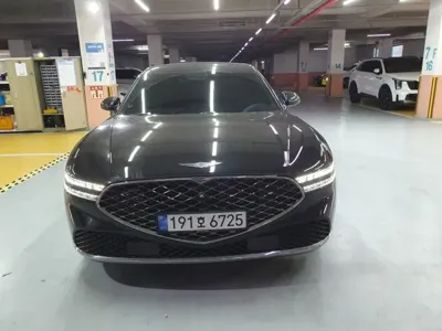 Genesis G90 2023, 80732 км, за 8208.47 USD