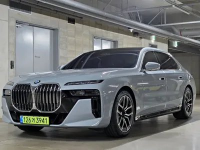 BMW 7-Series · 2026 год