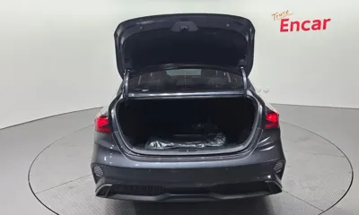 Kia K3 2024, 2682 км, за 15695.35 USD - фото 20