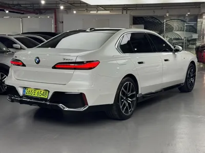 BMW 7-Series 2025, 9744 км, за 74832.61 USD