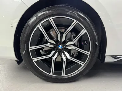 BMW 7-Series 2025, 9744 км, за 74832.61 USD