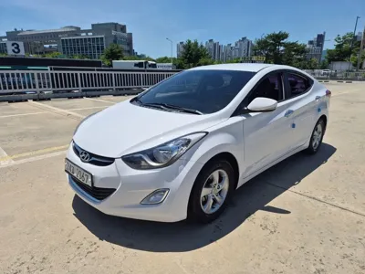 Hyundai Avante 2012, 81288 км, за 2801.3 USD