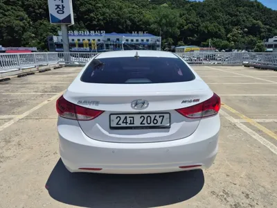 Hyundai Avante 2012, 81288 км, за 2801.3 USD