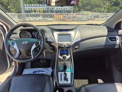 Hyundai Avante 2012, 81288 км, за 2801.3 USD - фото 8