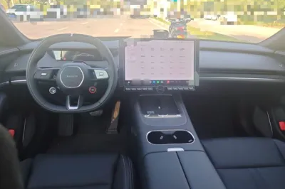 Xiaomi Auto SU7 2026, 1900 км, за 38451 USD - фото 9