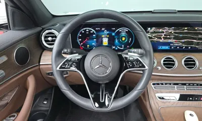 Mercedes-Benz E-Class 2022, 23877 км, за 27898.12 USD - фото 13