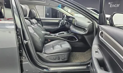 Hyundai Grandeur 2020, 80303 км, за 12669.03 USD - фото 11