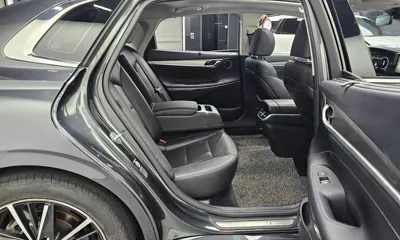 Hyundai Grandeur 2020, 80303 км, за 12669.03 USD - фото 12
